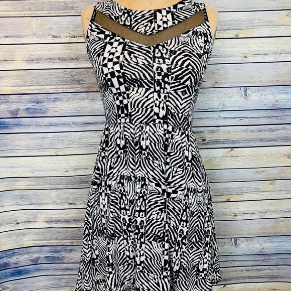 Xhilaration Black and White Dress Size Small L502 - Picture 2 of 5